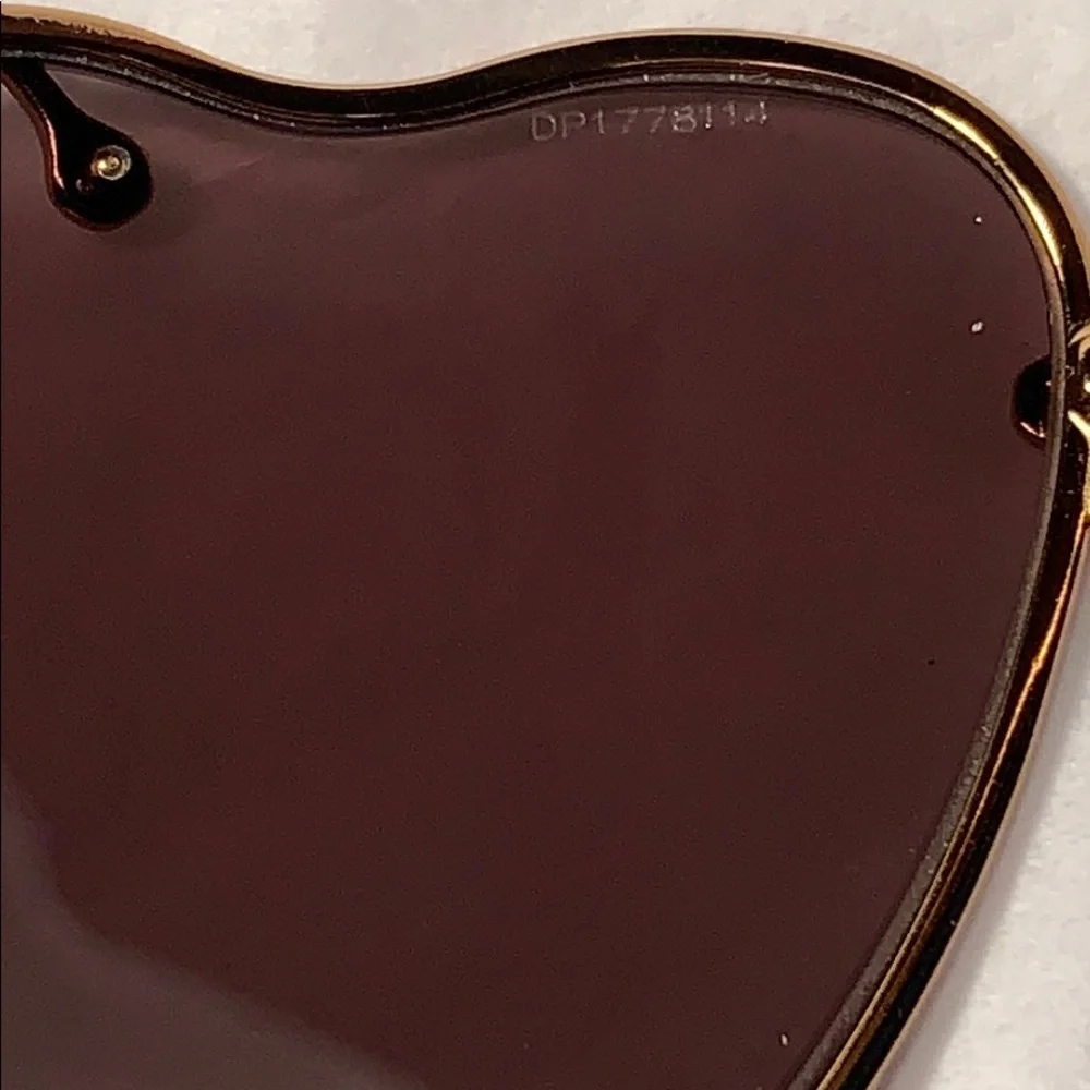Miu Miu Butterfly Made in Italy hardly preloved